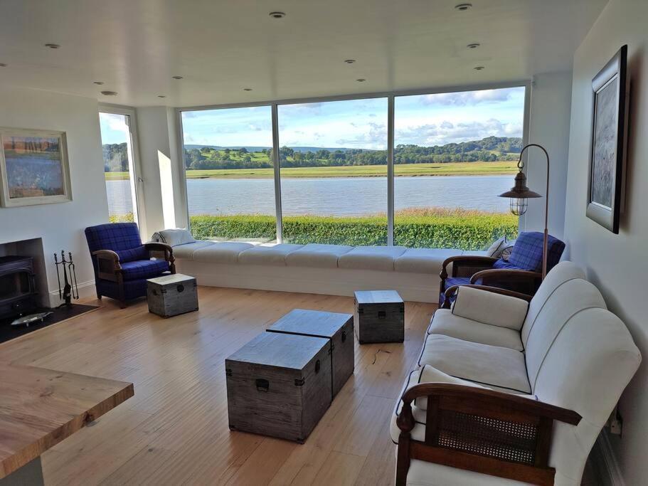 Shorepark - Waterfront Cottage With Stunning Views 덤프리스 외부 사진