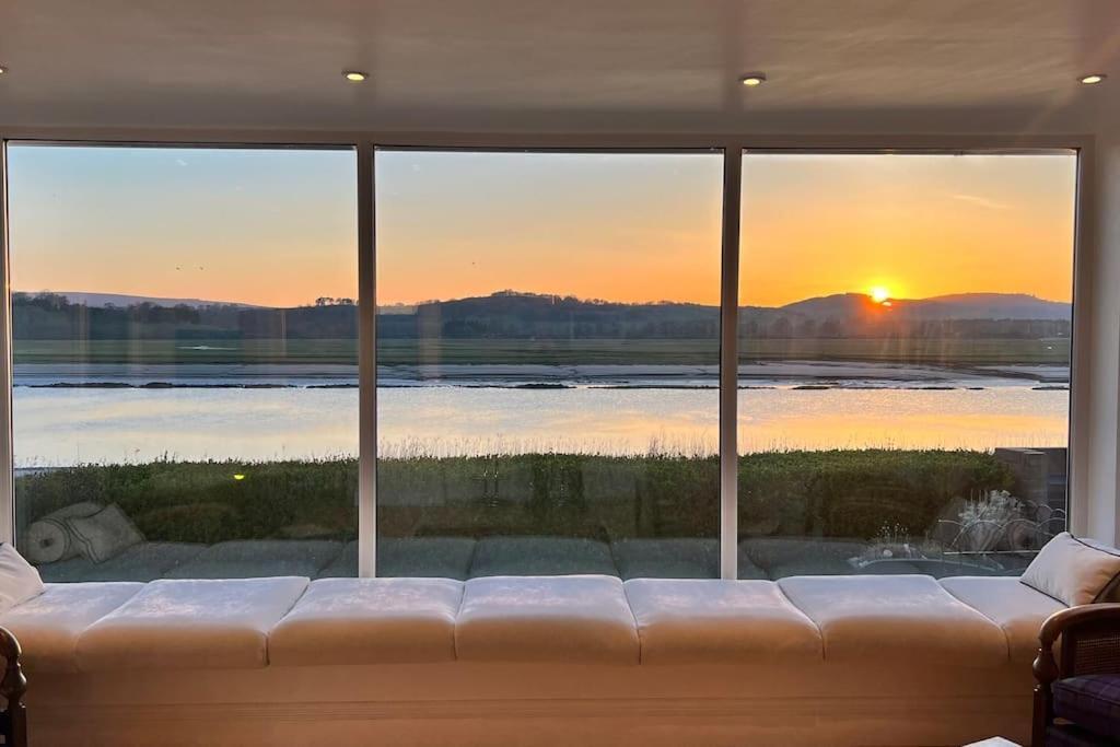 Shorepark - Waterfront Cottage With Stunning Views 덤프리스 외부 사진